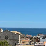 En El Centro Con Vistas Al Mar Villa