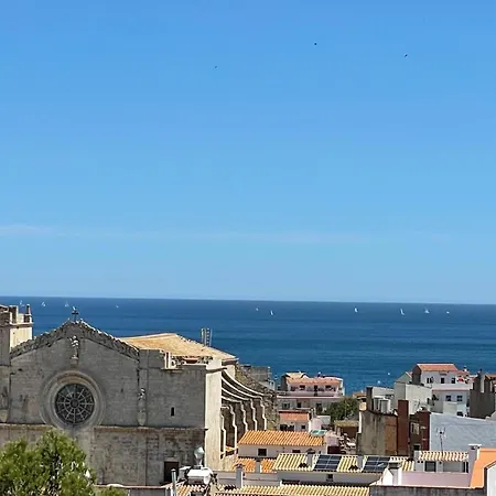 En El Centro Con Vistas Al Mar Villa